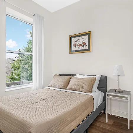 Spacious 5-Br Apt Next To Transit Free Parking Chicago Exterior photo