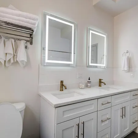 Spacious 5-Br Apt Next To Transit Free Parking Chicago Exterior photo